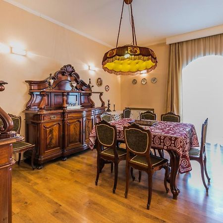 Apartment At 12 Baratashvili Street ティビリシ エクステリア 写真