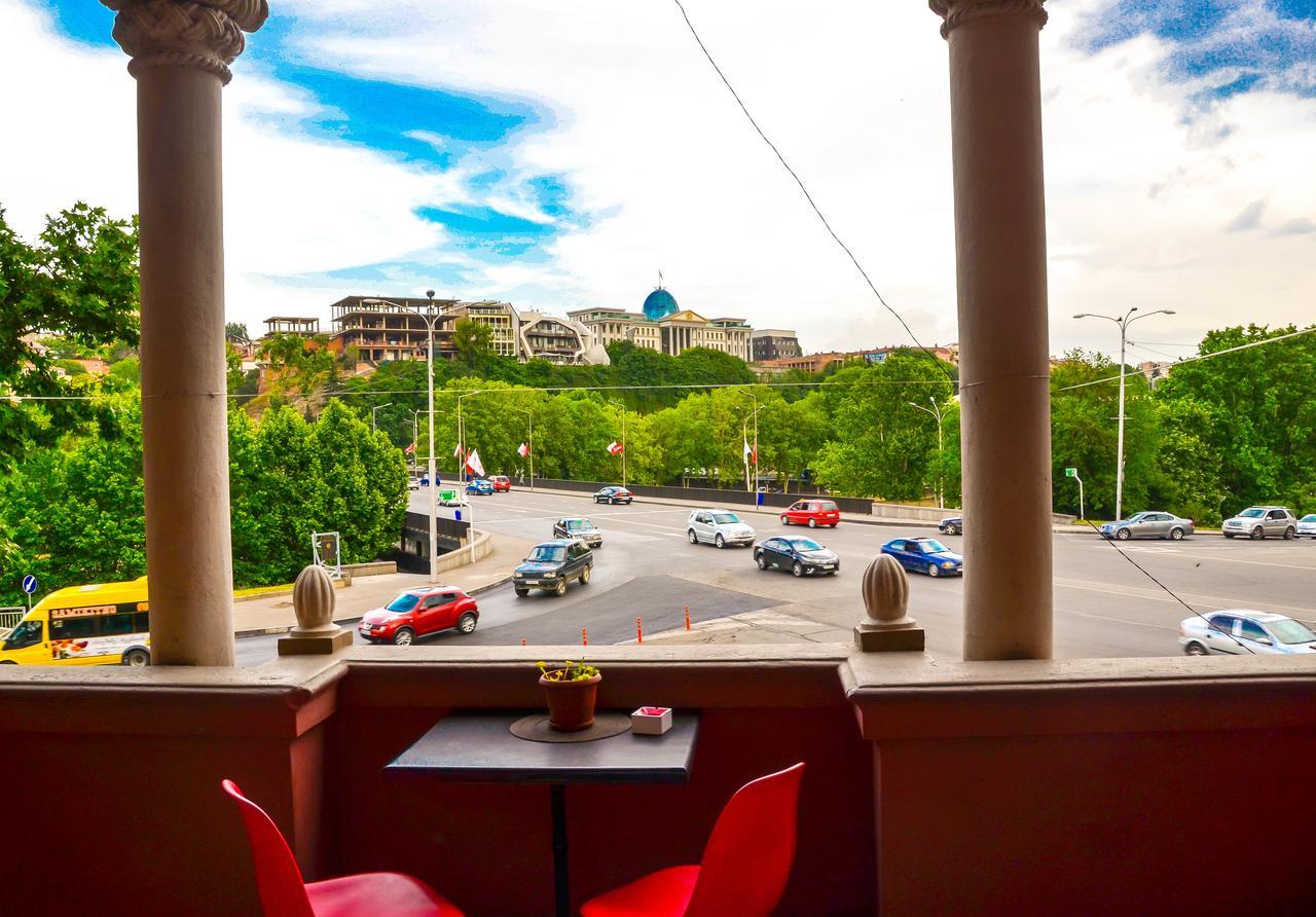 Apartment At 12 Baratashvili Street ティビリシ エクステリア 写真