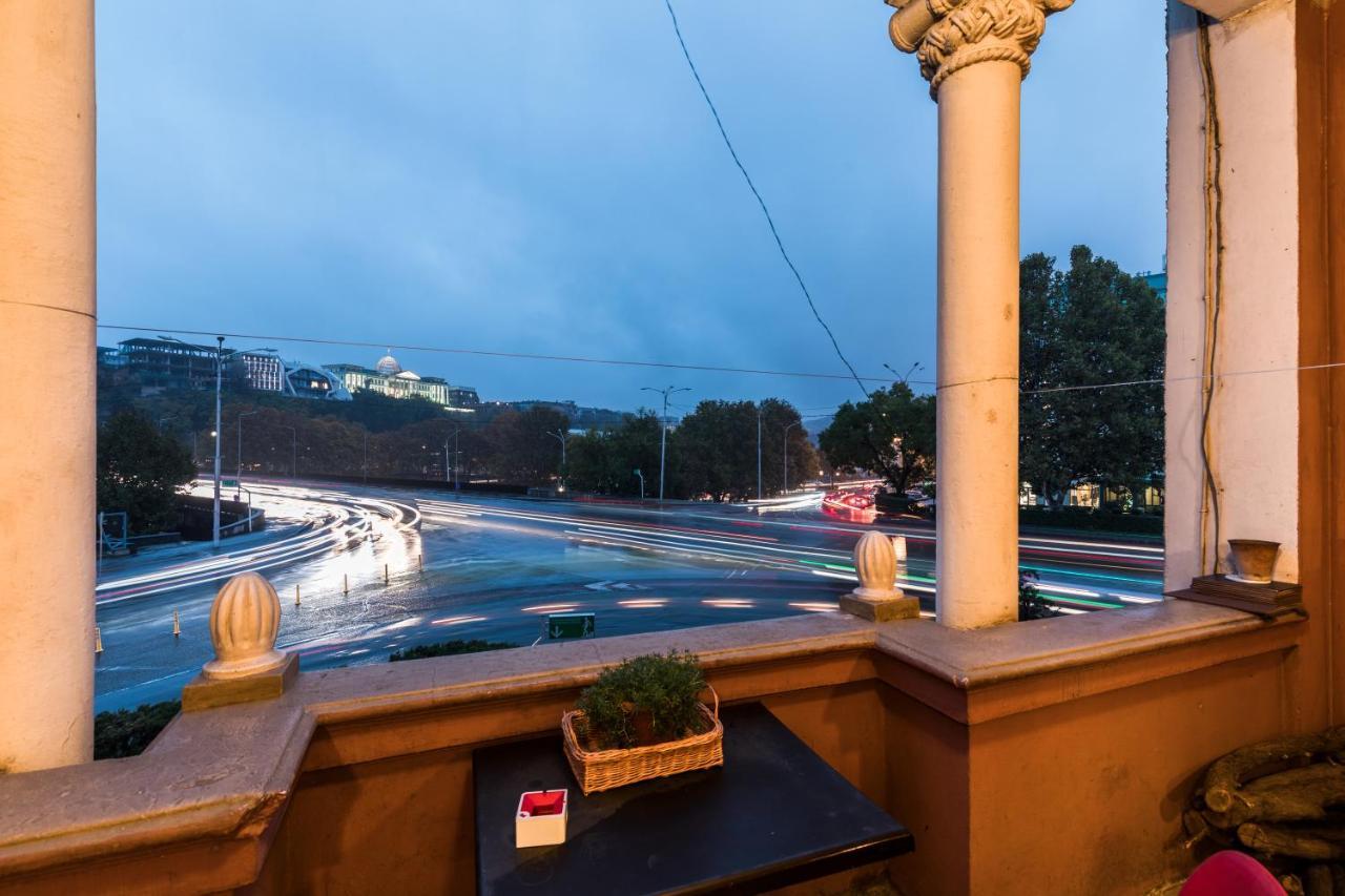 Apartment At 12 Baratashvili Street ティビリシ エクステリア 写真