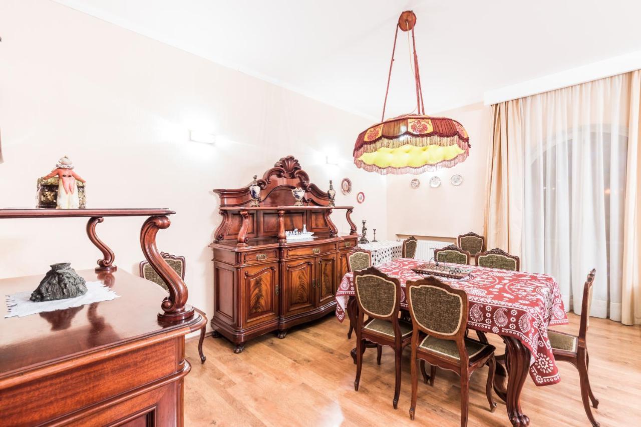 Apartment At 12 Baratashvili Street ティビリシ エクステリア 写真