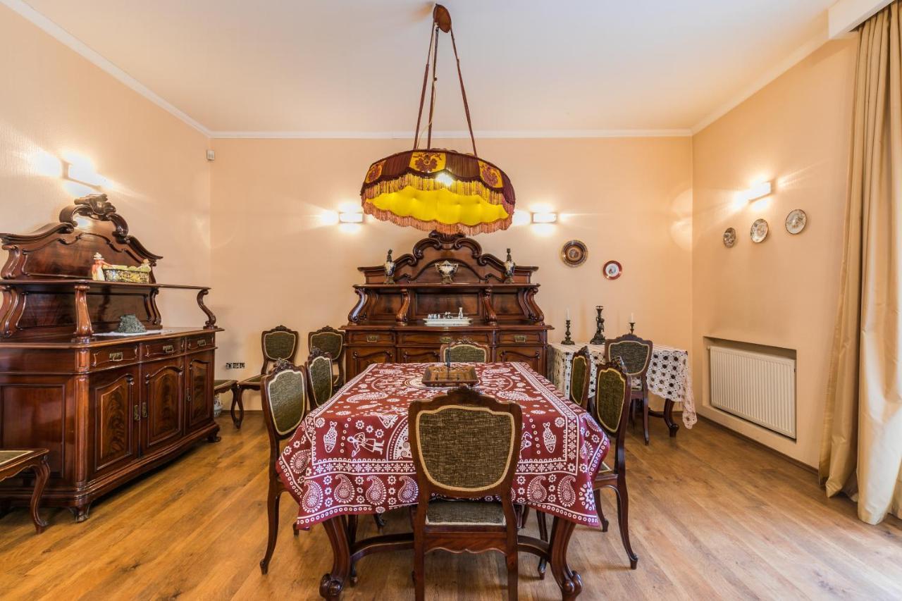 Apartment At 12 Baratashvili Street ティビリシ エクステリア 写真