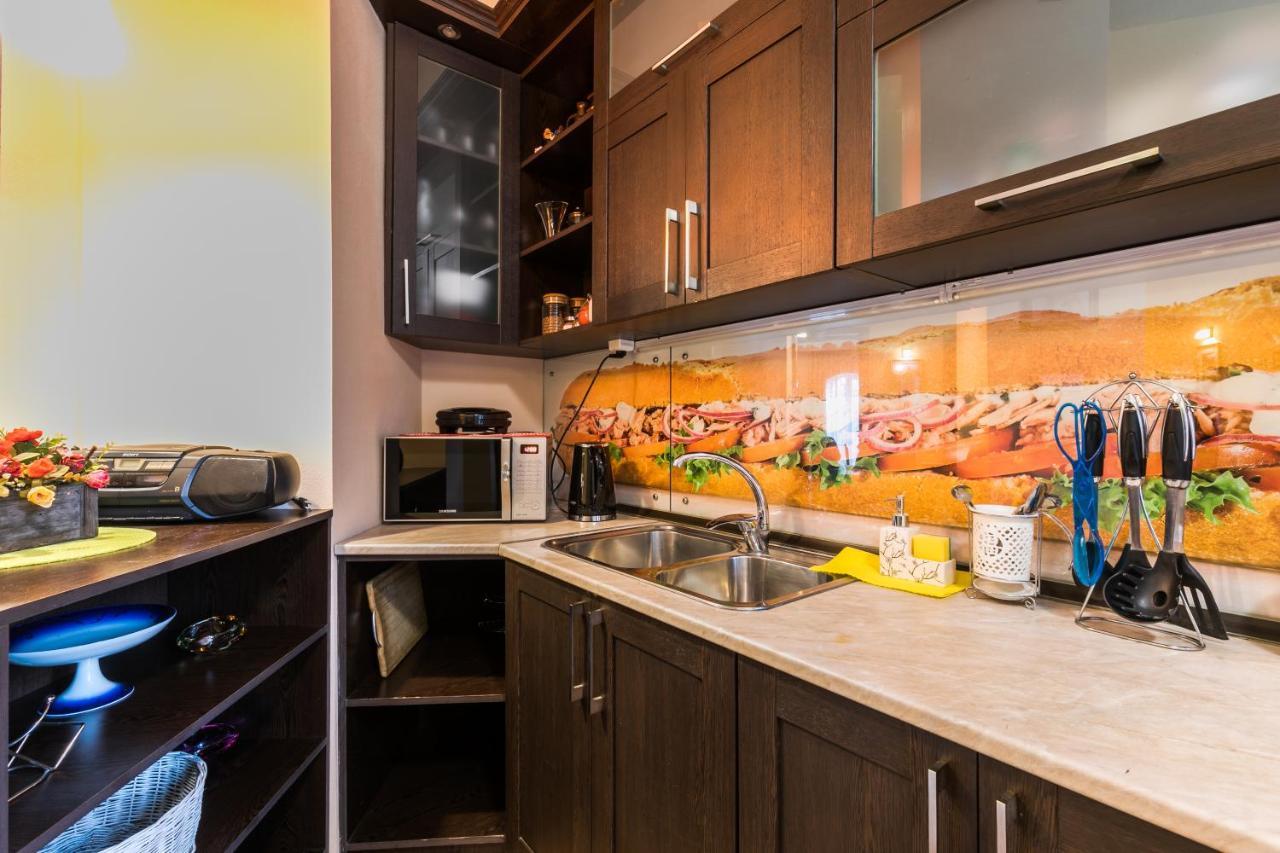 Apartment At 12 Baratashvili Street ティビリシ エクステリア 写真